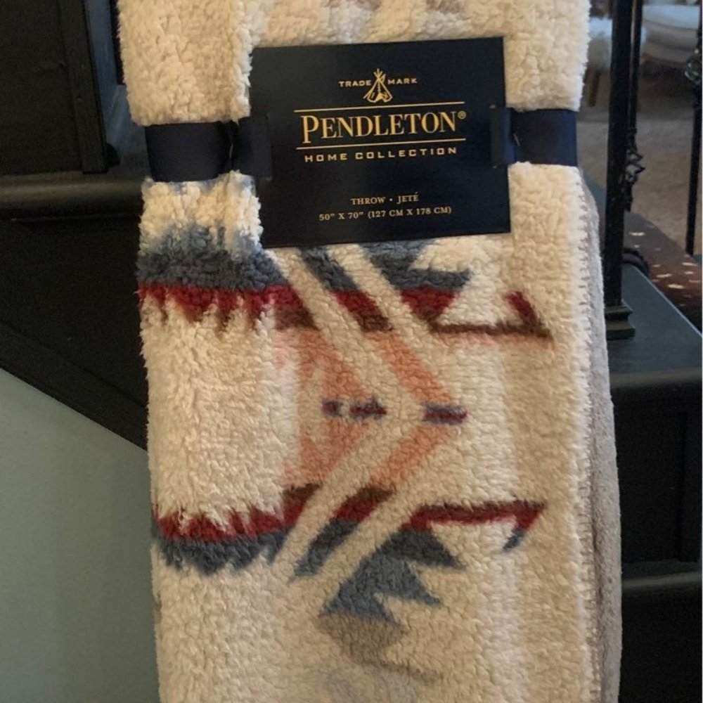 NEW!  Pendelton HOME AZTEC Sherpa Reversib…